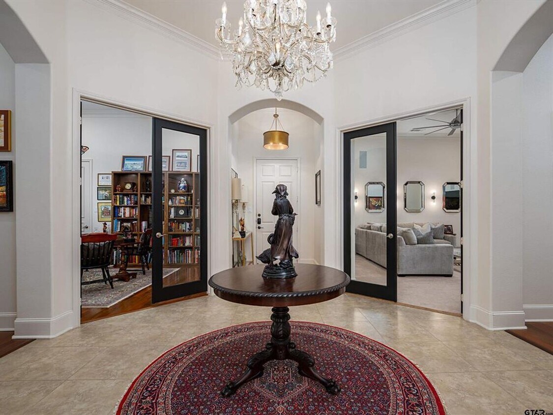 Foto principal - 3351 Cascades Ct