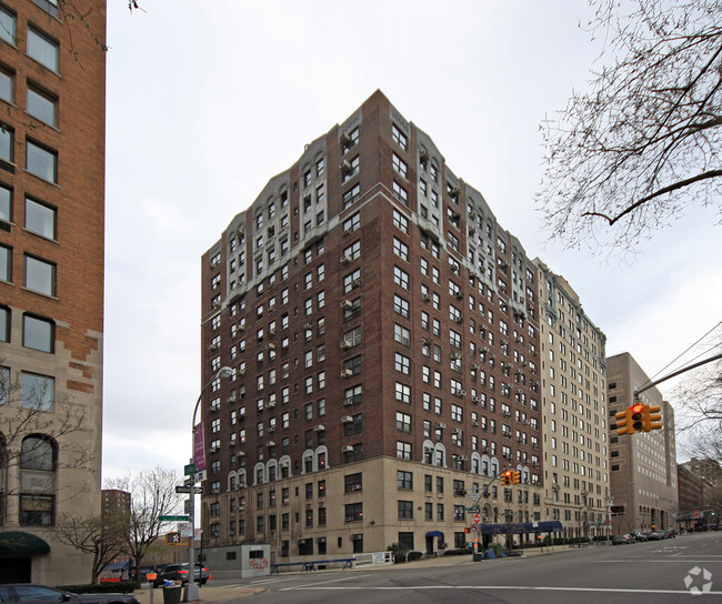 Building Photo - Twelve Twelve Fifth Avenue