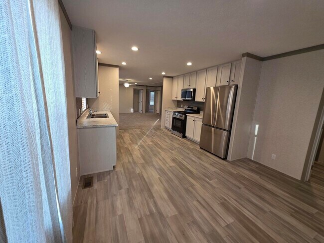 Building Photo - 175 N Michigan Ave