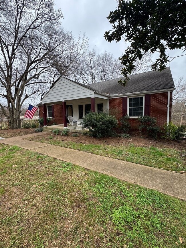 Foto del edificio - 3504 Pleasant Valley Rd