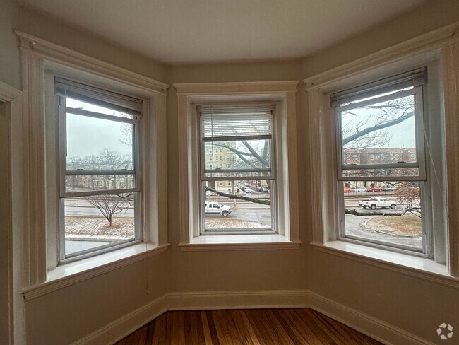 Building Photo - 1259 Commonwealth Ave