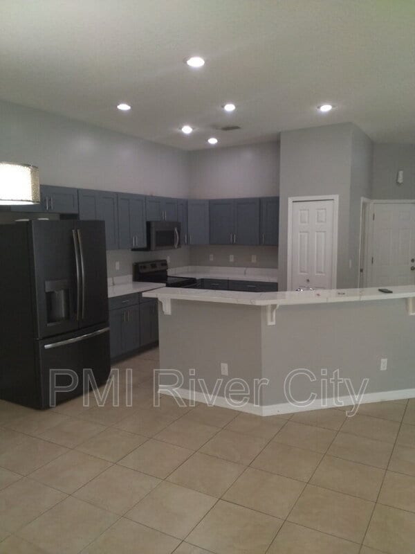 Foto del edificio - 818 Filmore Ln