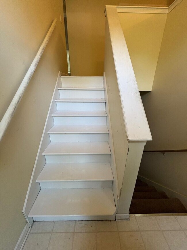 Building Photo - 886 Eagles Nest Cir