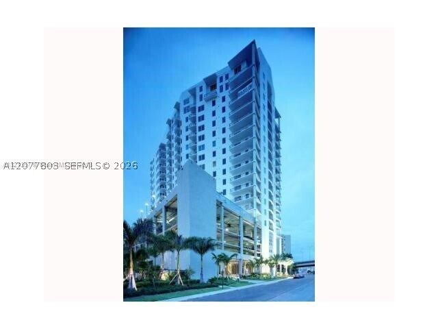 Foto del edificio - 10 SW South River Dr