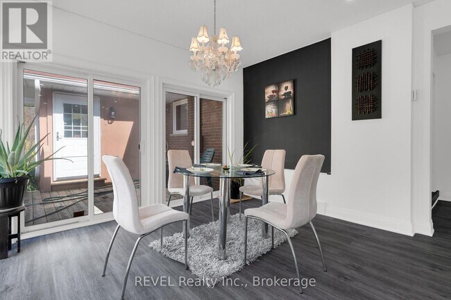 Photo du bâtiment - 3035 Niagara River Pkwy