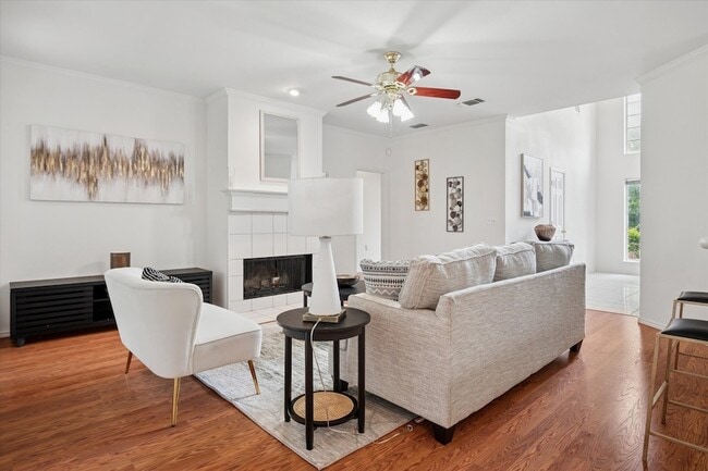 Photo - 6629 Wickliff Trail House