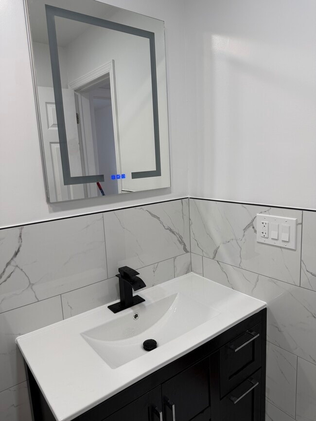 Foto del edificio - 10 Columbus Ave