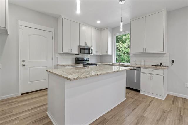 Building Photo - 1112 W Elm St