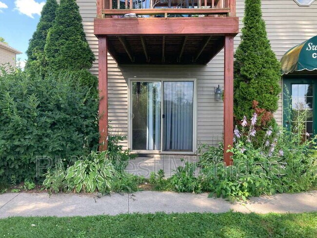 Foto del edificio - 5864 Shaw St