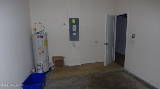 Building Photo - 3 bedroom in Jacksonville FL 32226
