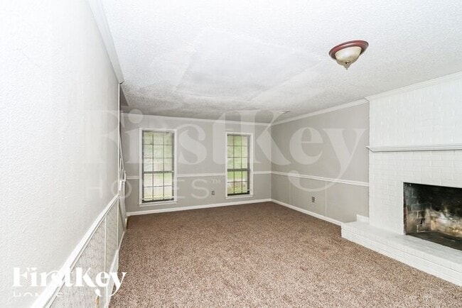 Building Photo - 6363 Midsummer Way