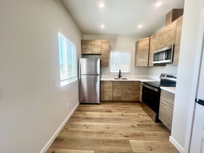 Foto del edificio - 3315 Clairemont Mesa Blvd