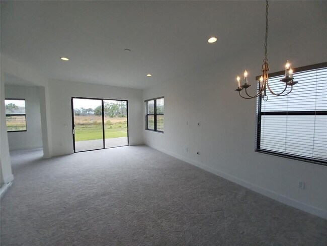 Foto del edificio - 5542 Agostino Way