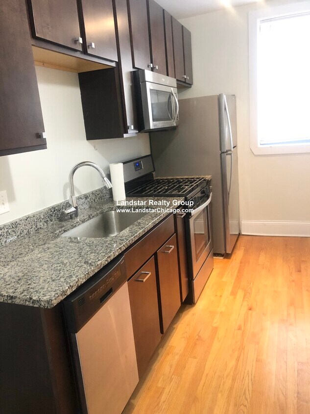 Foto principal - 4746 S Woodlawn Ave