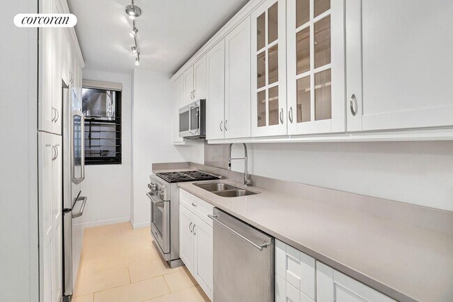 Foto del edificio - 315 E 72nd St