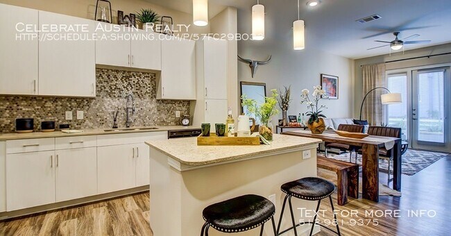 Building Photo - Westerly 360