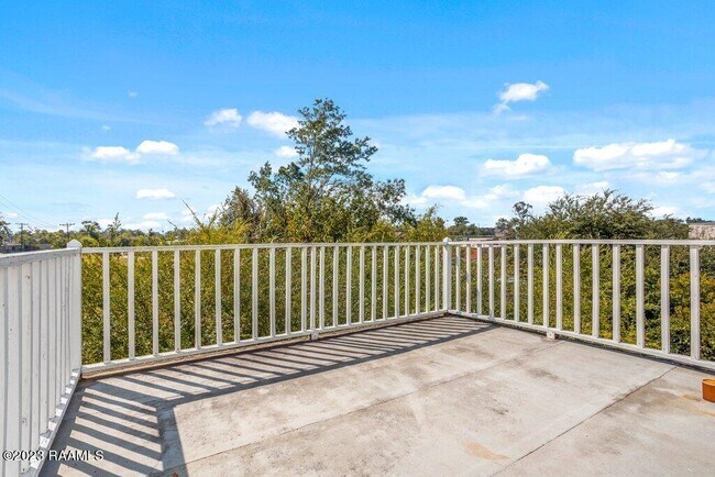 Foto del edificio - 1302 Common St