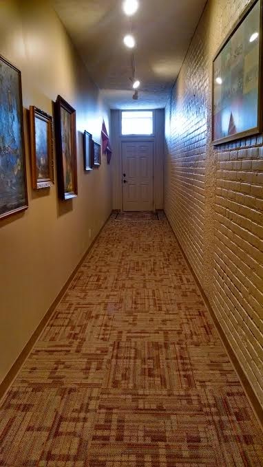 Hallway to front door - 520 W 1st St