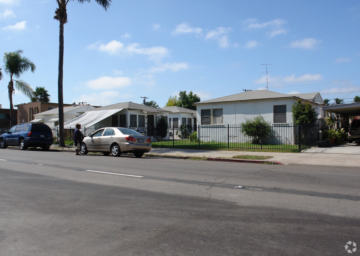 Foto del edificio - 4066 43rd St