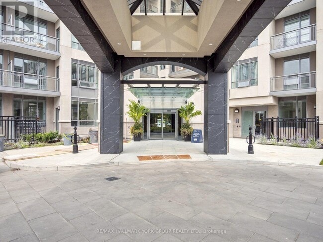 Photo du bâtiment - 2075 King Rd