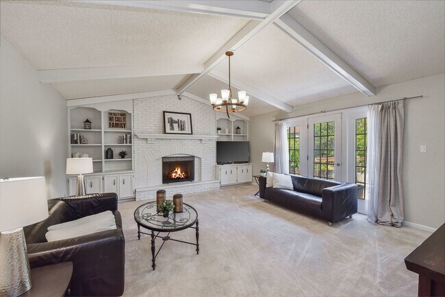 Foto del edificio - 2802 Wedgewood Dr