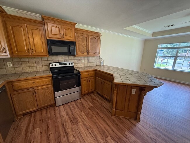 Building Photo - 3913 Hobbs Dr