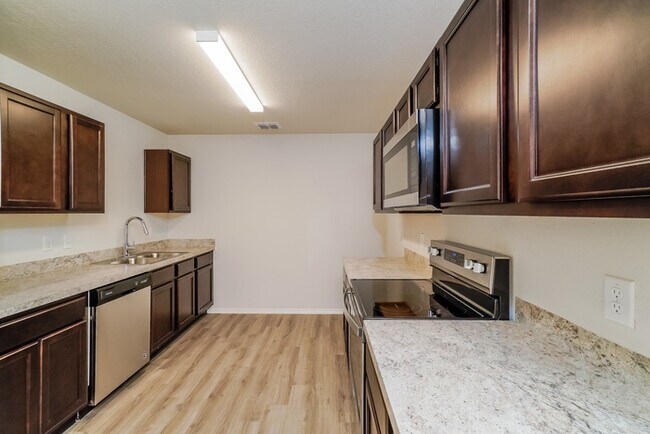 Building Photo - Green Lake Meadow - 10451 Clearwater Way, ...