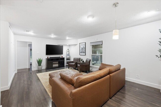 Foto del edificio - 2263 Briarcliff Dr