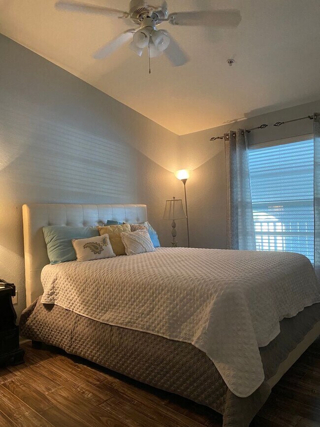 Building Photo - Rare Opportunity - Annual Rental In Bella ...