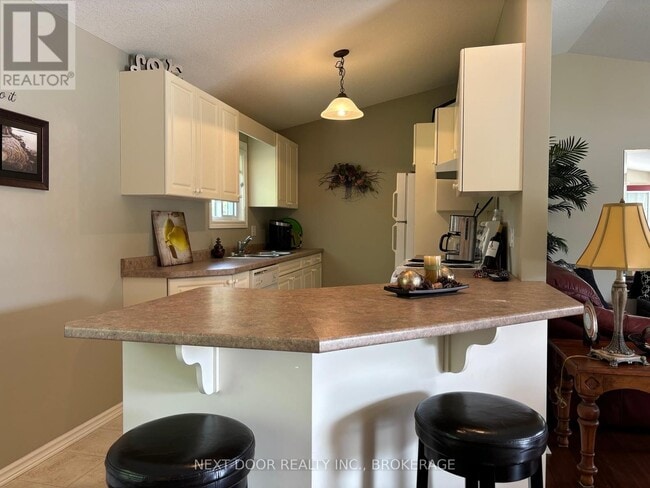 Photo du bâtiment - 4 Pebble Beach Pkwy