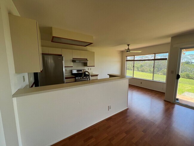 Foto del edificio - For Rent - [Crest at Wailuna] 98-1961 A Kaahumanu St.