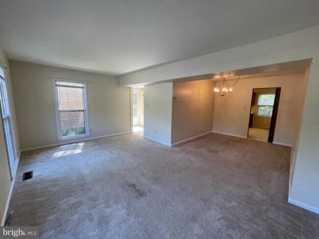 Foto del edificio - 9682 Scotch Haven Dr