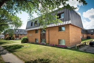 Building Photo - Guelph Gardens B