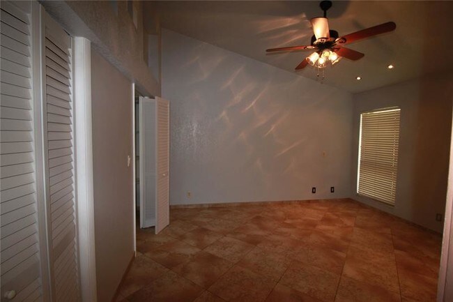 Building Photo - 7274 Papaya Way