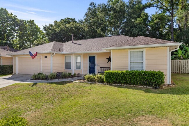 Foto del edificio - Experience a breezy lifestyle in the convenient Eagle Point subdivision!
