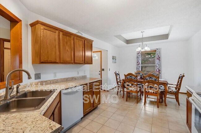 Foto del edificio - 3645 W Village Terrace