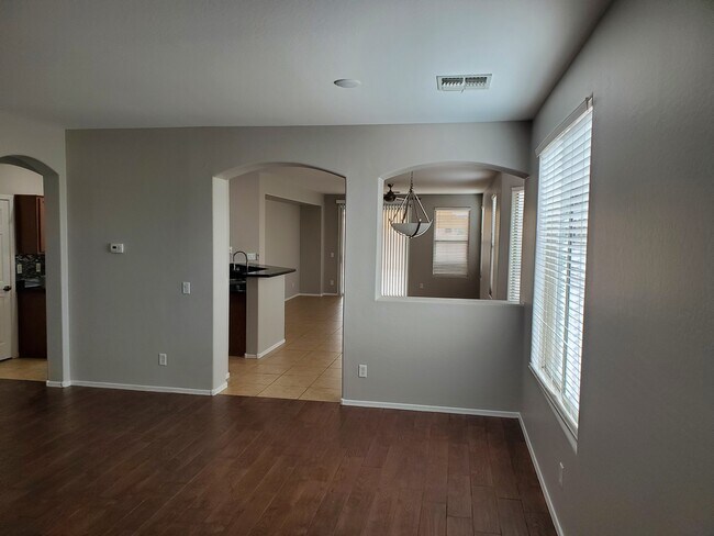 Building Photo - 12851 N 142nd Ave