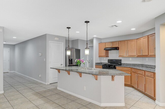 Foto del edificio - 5593 Markley Ave