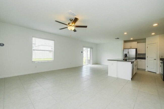 Building Photo - 17854 Beaming Rays Ln