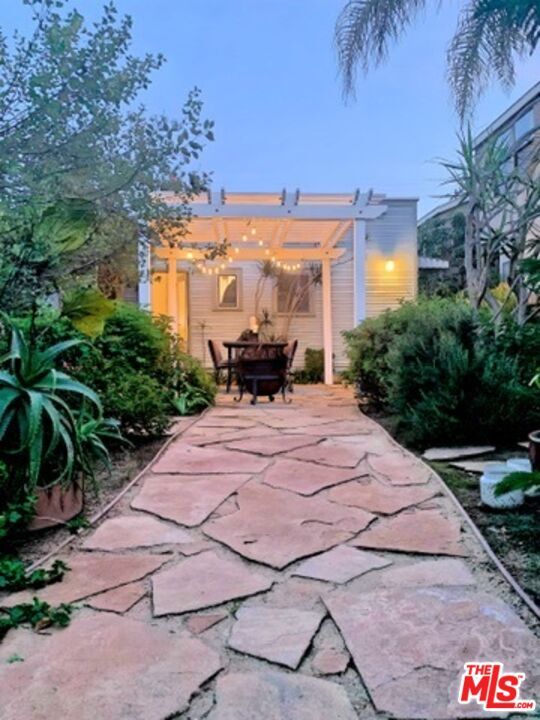 Foto del edificio - 2303 Dell Ave