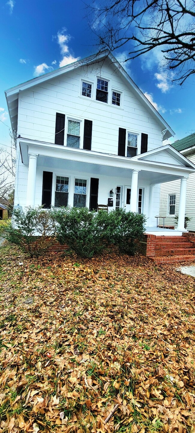 Building Photo - 310 Ohio Ave