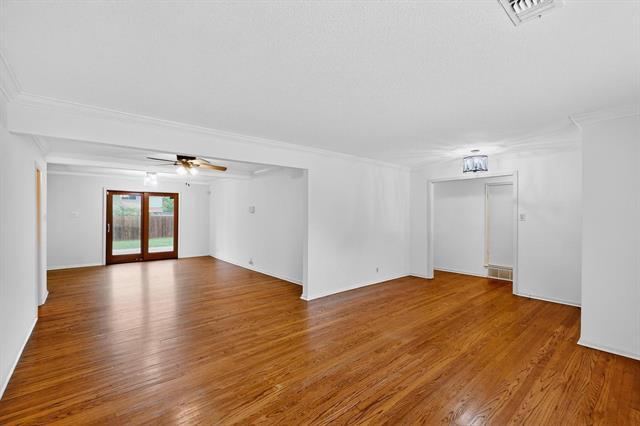 Foto del edificio - 2927 Selma Ln