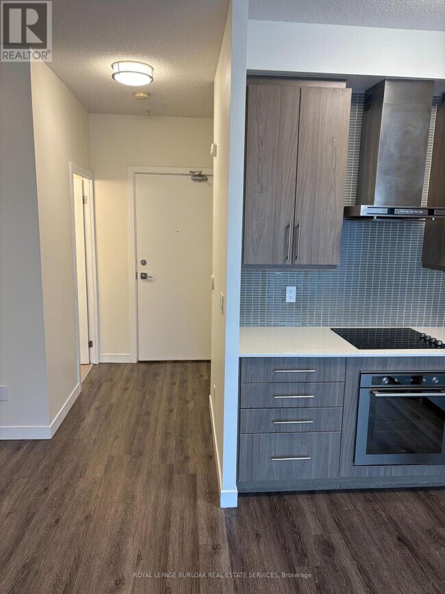 Building Photo - 2081 Fairview St