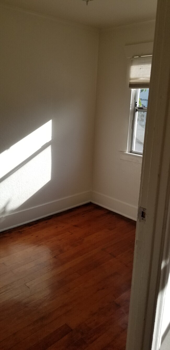 Foto del edificio - 1273 N Berendo St