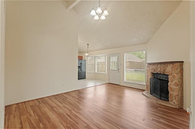 Building Photo - 8731 Croteau Dr