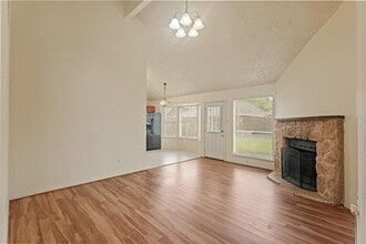 Building Photo - 8731 Croteau Dr