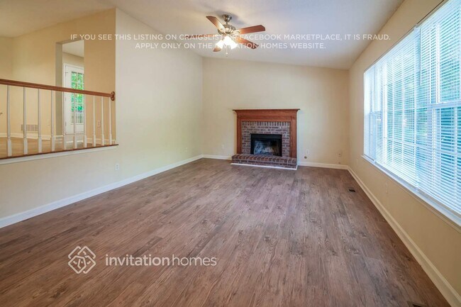 Foto del edificio - 124 Woodmill Ct