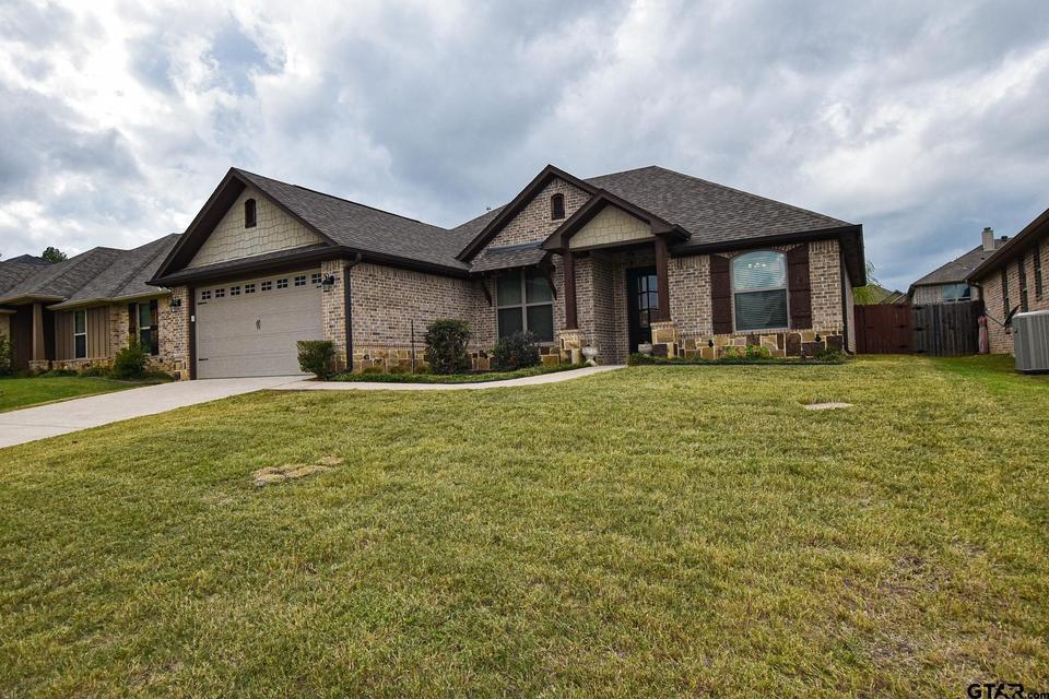 7369 Standing Rock Ln, Tyler, TX 75703 House Rental in Tyler, TX