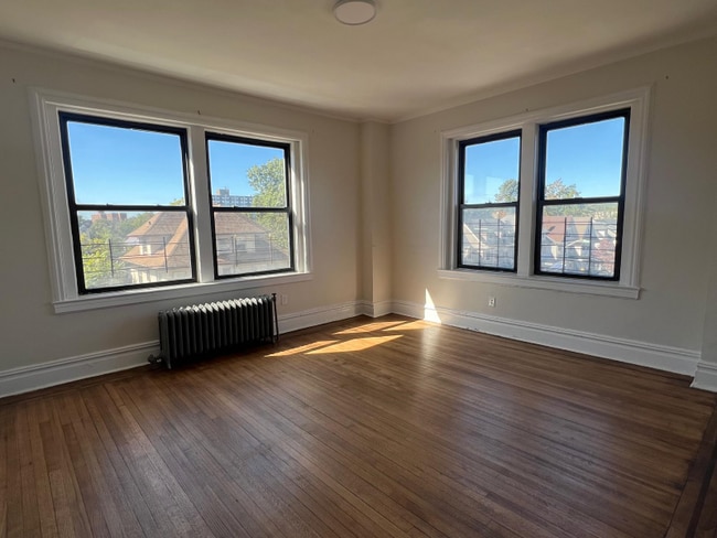 Building Photo - 157 S Harrison St