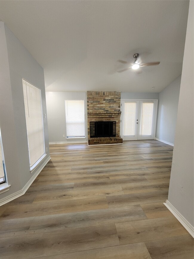 Building Photo - 5003 Maurita Dr